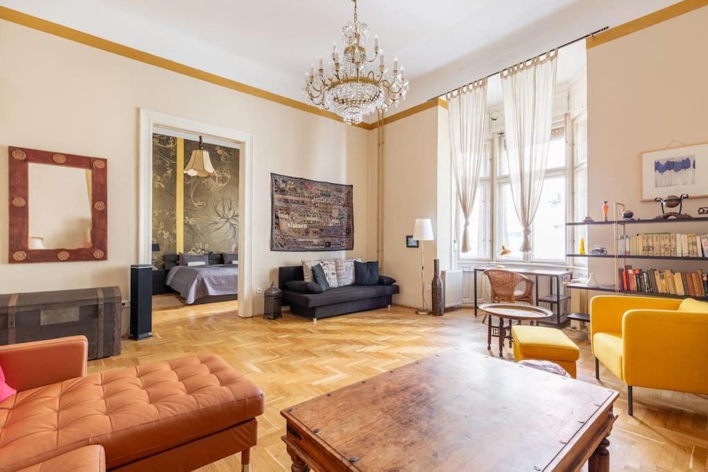 Bourgeois Boheme Apt. 88 M² City Center Budapest Exterior photo